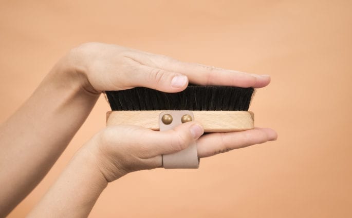 Amazingy Guides: Skin Brushing — How to get that healthy glow in minutes