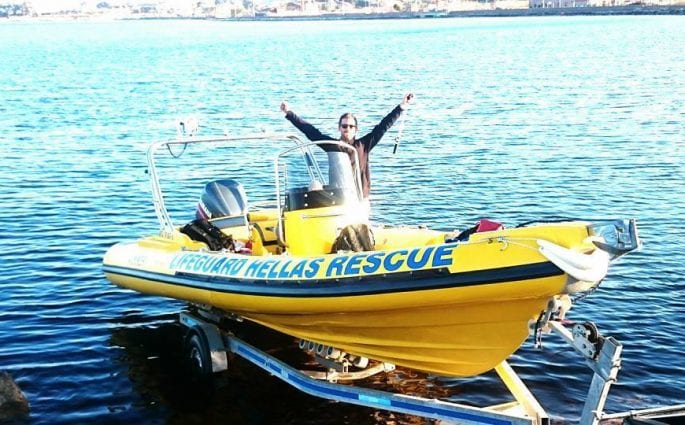 dutch organization movement on the ground helps refugees in greece rescue boat