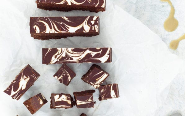 Einfaches Rezept: Veganer Fudge mit Tahin — Share Love Not Secrets | Amazingy Magazine