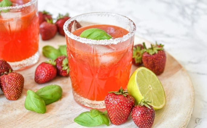 Rezept: Erdbeer-Basilikum-Cocktail (The Amazingy Karls) | Amazingy Mag