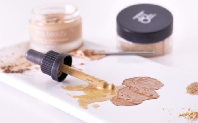 Which Natural Foundation Works For My Skin Type? | Amazingy Mag