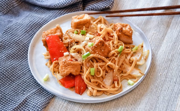 Einfache & vegane Wok-Nudeln - Rezept
