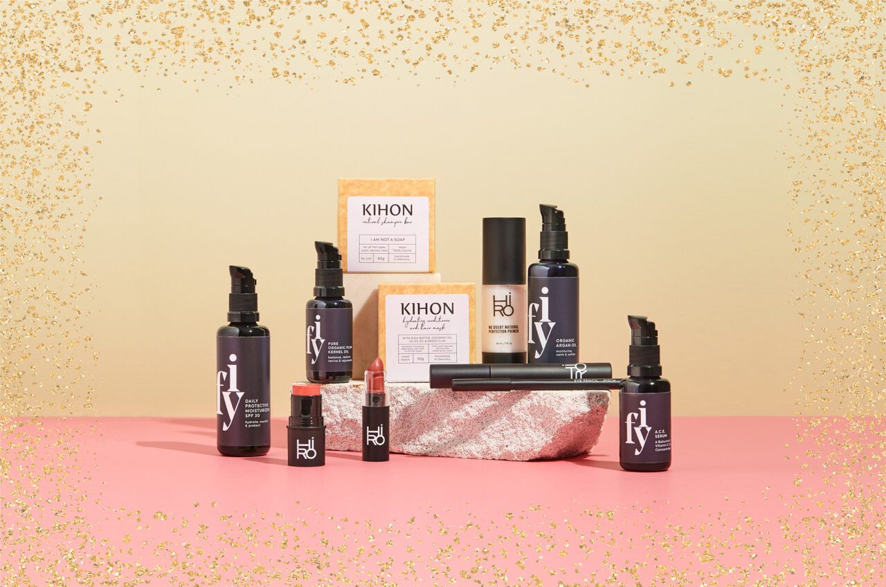 2k21 Amazingy Holiday Giveaways (Week 2) — "Skin x FYI | Hair x KIHON | Face x HIRO" Set | Amazingy Magazine