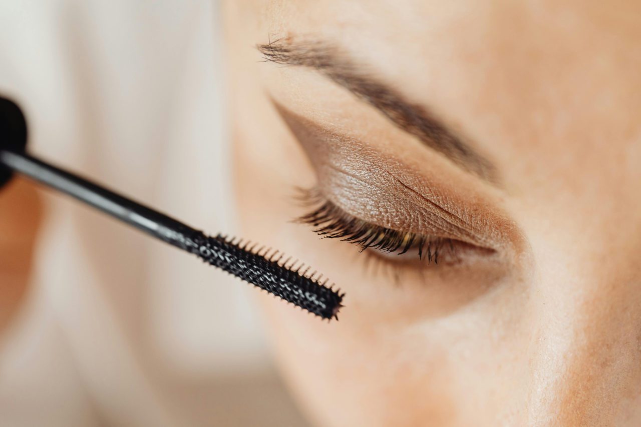 Mascara Application — Cover Photo by Karolina Grabowska on Pexels