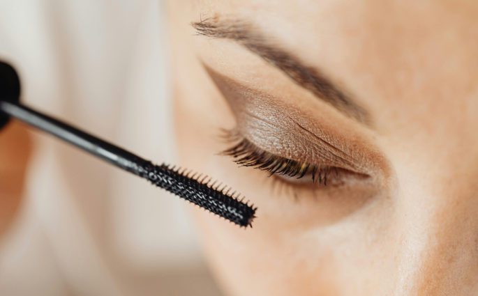 Mascara Application — Cover Photo by Karolina Grabowska on Pexels