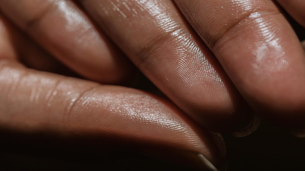 Fingers Close-Up Shot by Angele Roma on Pexels