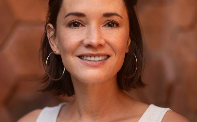 Jennifer Chan de Avila (Headshot #2)